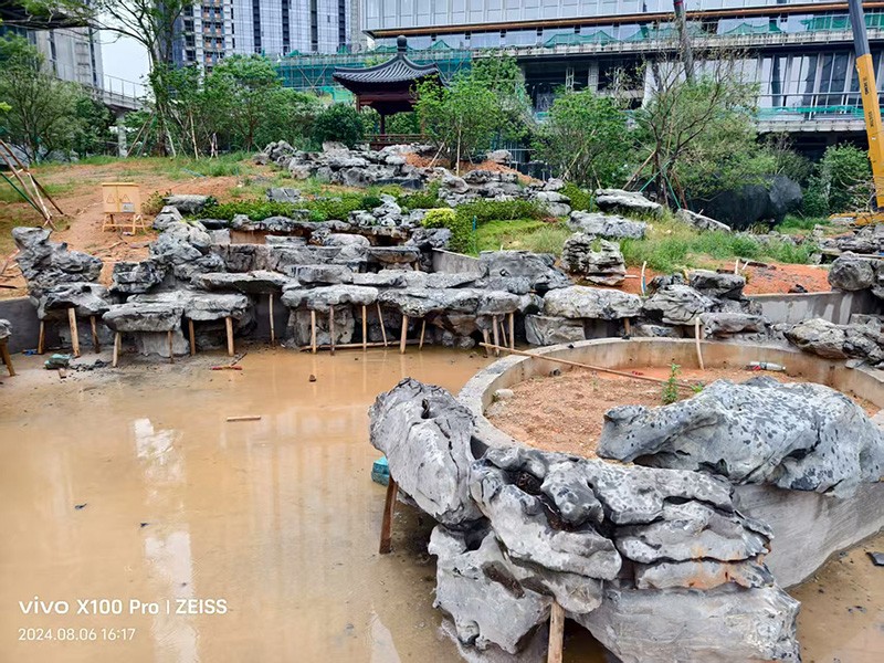 太湖石假山驳岸