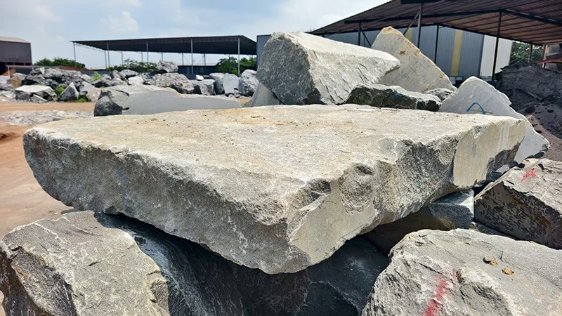 中国黑景观石加工